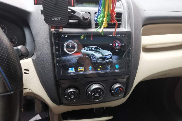 Used Kia Sportage 2012 2.0L Manual Two-Wheel Drive GL Trim Audio And AC Panel