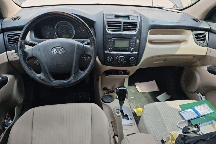 Used Kia Sportage 2012 2.0L Automatic Two-Wheel Drive GL Trim Center Console