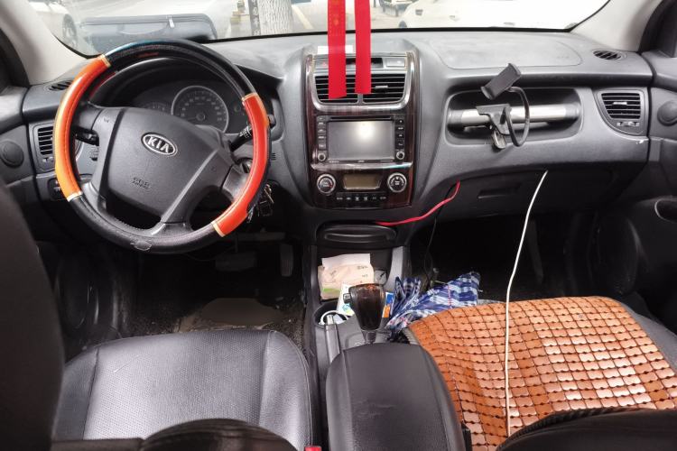 Used Kia Sportage 2012 2.0L Automatic Two-Wheel Drive GLS Center Console