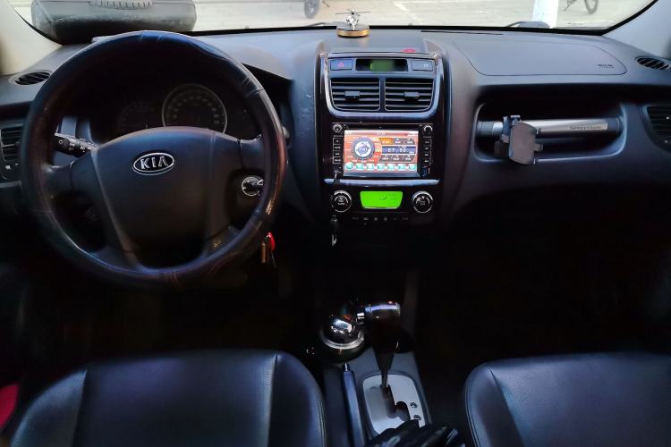 Used Kia Sportage 2012 2.0L Automatic Two-Wheel Drive GLS Center Console