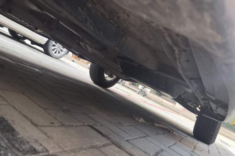 Used Kia Sportage 2012 2.0L Manual Two-Wheel Drive GLS Chassis Front Left