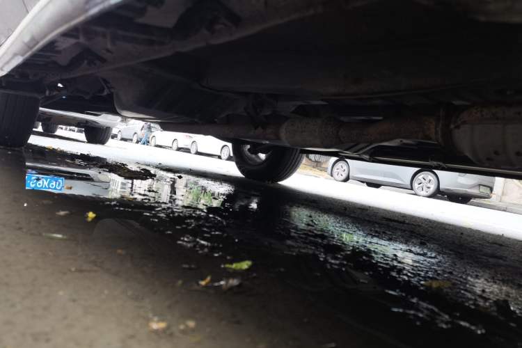 Used Kia Sportage 2012 2.0L Manual Two-Wheel Drive GL Trim Chassis Front Right