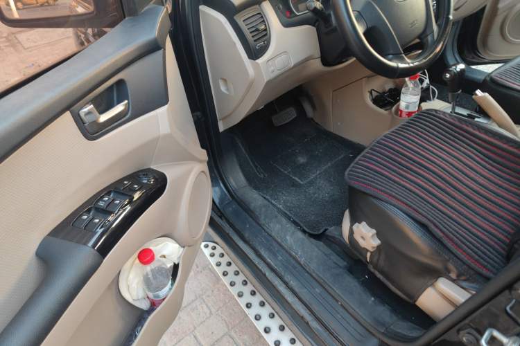 Used Kia Sportage 2012 2.0L Automatic Two-Wheel Drive GL Trim Driver Seat