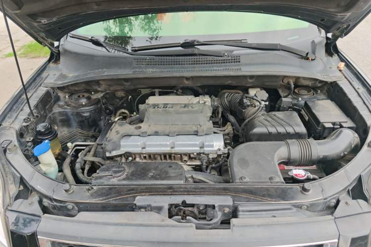 Used Kia Sportage 2012 2.0L Automatic Two-Wheel Drive GLS Engine Bay