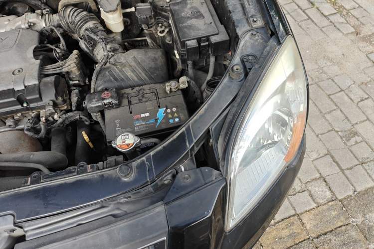 Used Kia Sportage 2012 2.0L Automatic Two-Wheel Drive GLS Engine Bay Left