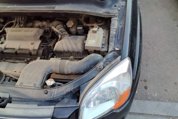 Used Kia Sportage 2012 2.0L Automatic Two-Wheel Drive GLS Engine Bay Left