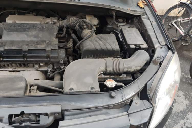 Used Kia Sportage 2012 2.0L Automatic Two-Wheel Drive GLS Engine Bay Left