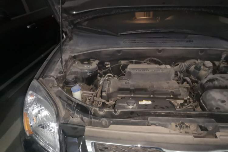 Used Kia Sportage 2012 2.0L Automatic Two-Wheel Drive GLS Engine Bay Right
