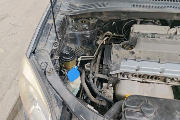 Used Kia Sportage 2012 2.0L Automatic Two-Wheel Drive GLS Engine Bay Right