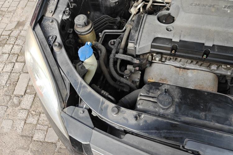 Used Kia Sportage 2012 2.0L Automatic Two-Wheel Drive GLS Engine Bay Right