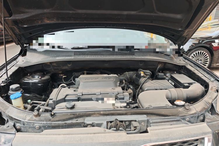 Used Kia Sportage 2012 2.0L Manual 4x4 GLS Trim Engine Bay