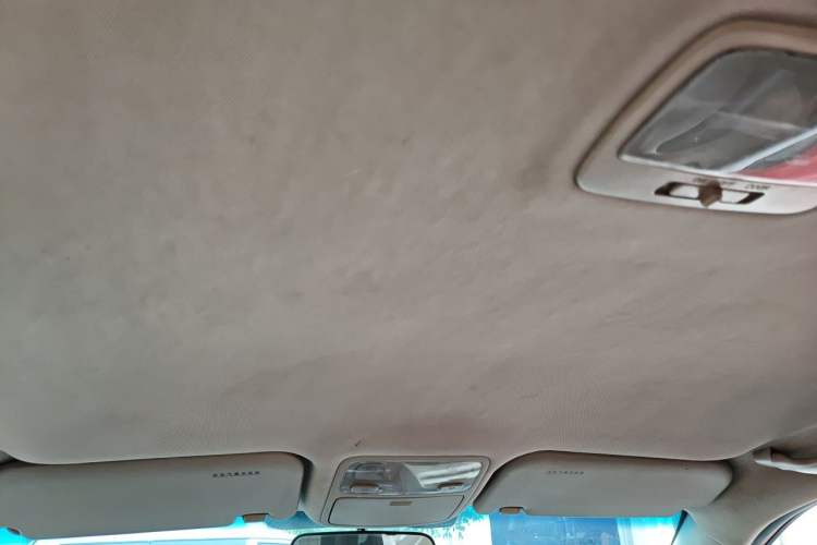 Used Kia Sportage 2012 2.0L Manual Two-Wheel Drive GL Trim Headliner