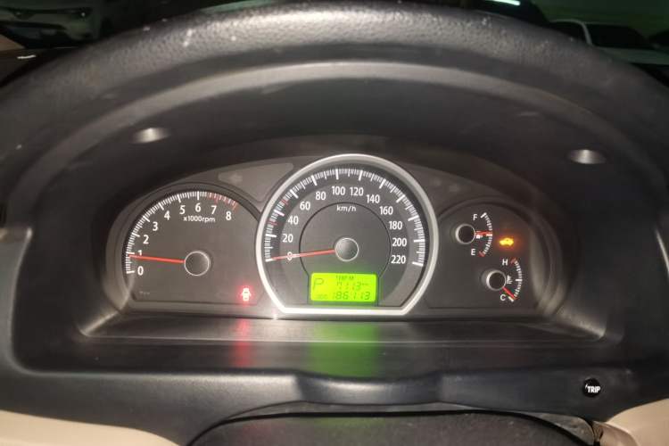 Used Kia Sportage 2012 2.0L Automatic Two-Wheel Drive GL Trim Instrument Cluster