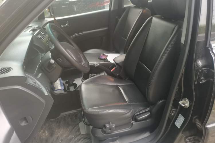 Used Kia Sportage 2012 2.0L Manual Two-Wheel Drive GLS Left Front Seat
