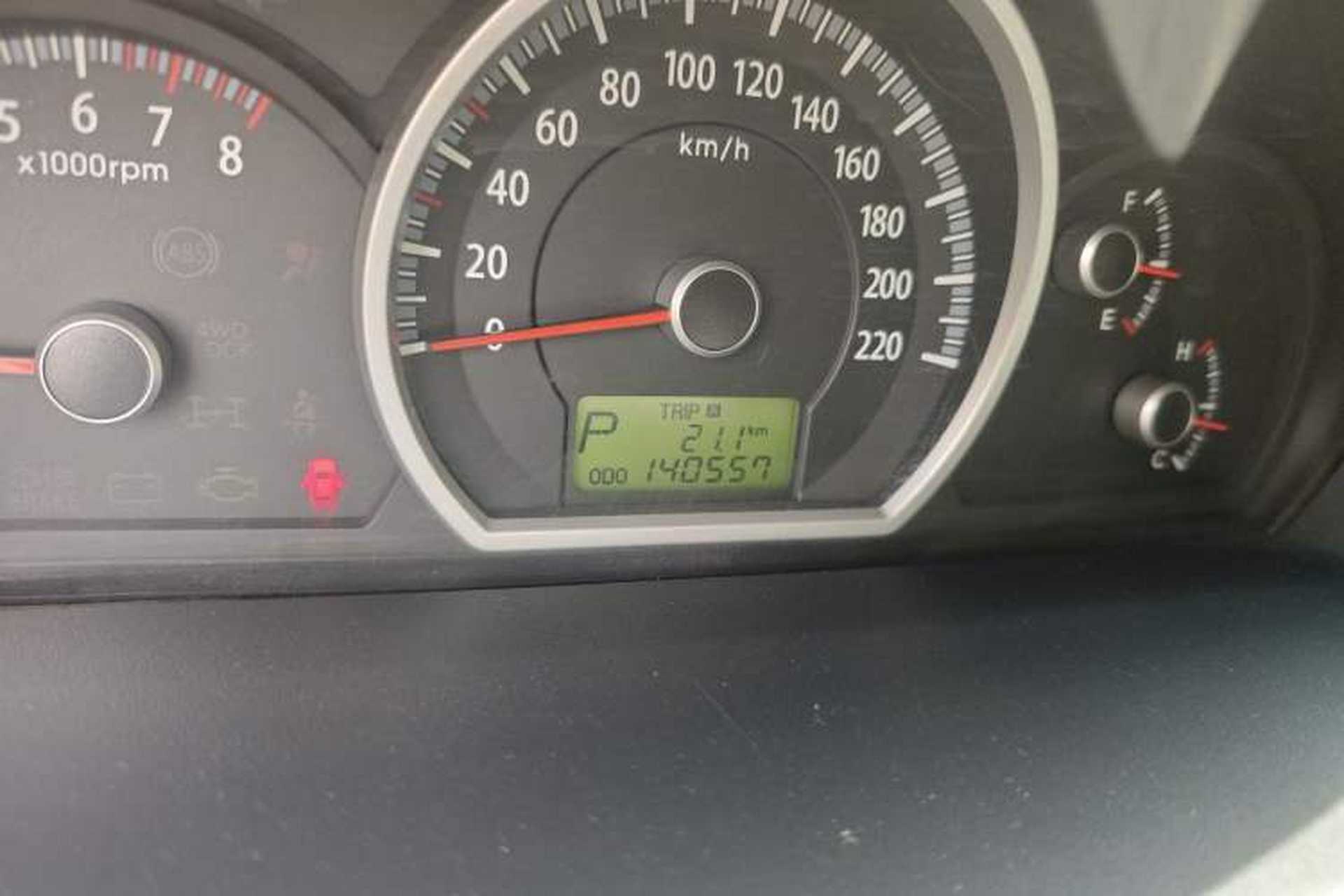 Used Kia Sportage 2012 2.0L Automatic Two-Wheel Drive GL Trim Odometer Close Up