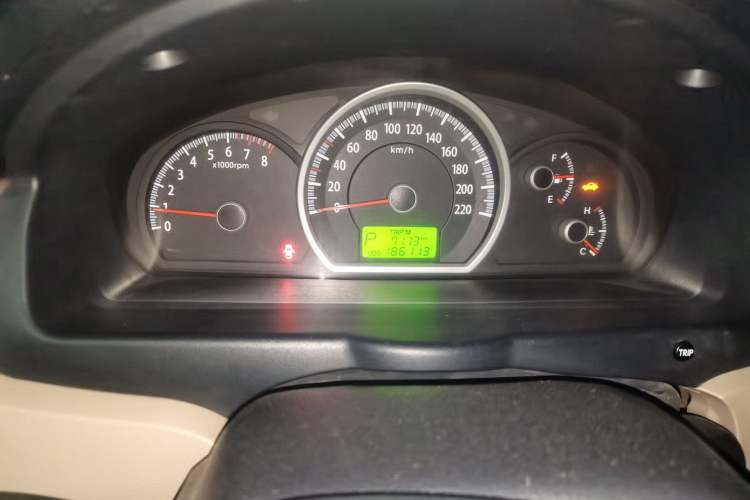 Used Kia Sportage 2012 2.0L Automatic Two-Wheel Drive GL Trim Odometer Close Up