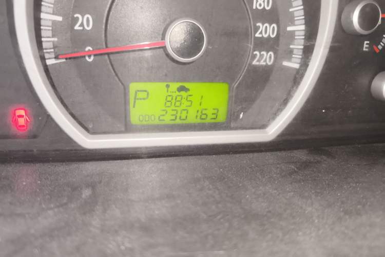 Used Kia Sportage 2012 2.0L Automatic Two-Wheel Drive GLS Odometer Close Up