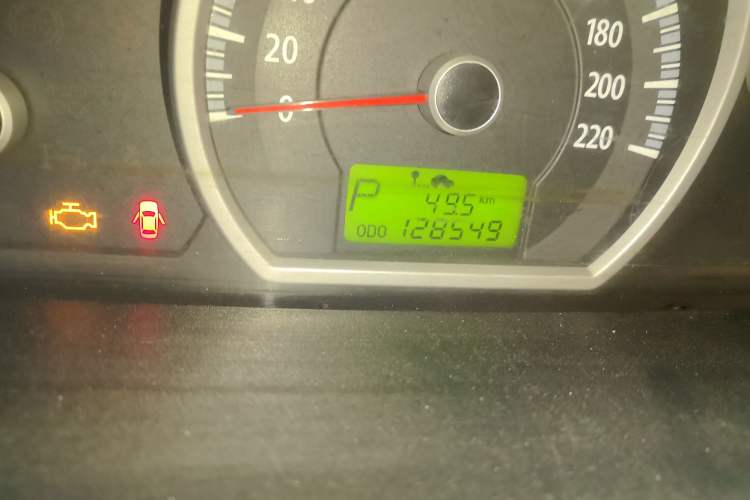 Used Kia Sportage 2012 2.0L Automatic Two-Wheel Drive GLS Odometer Close Up