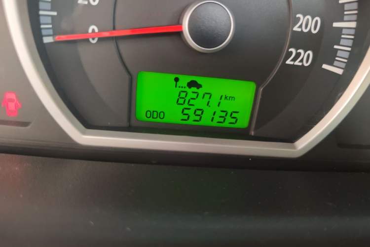 Used Kia Sportage 2012 2.0L Manual 4x4 GLS Trim Odometer Close Up