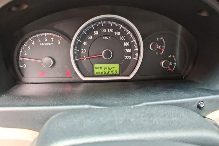 Used Kia Sportage 2012 2.0L Manual Two-Wheel Drive GL Trim Odometer Close Up