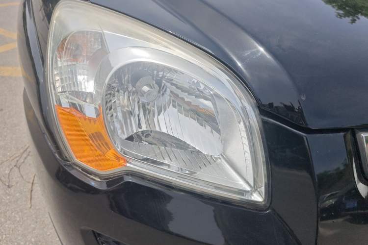 Used Kia Sportage 2012 2.0L Automatic Two-Wheel Drive GL Trim Right Front Headlight