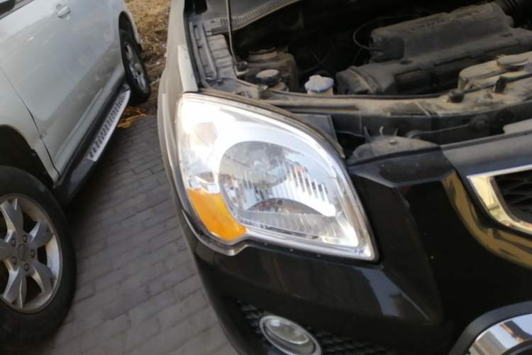 Used Kia Sportage 2012 2.0L Automatic Two-Wheel Drive GLS Right Front Headlight