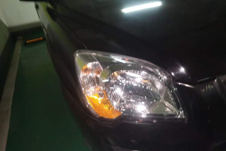Used Kia Sportage 2012 2.0L Automatic Two-Wheel Drive GL Trim Right Front Headlight