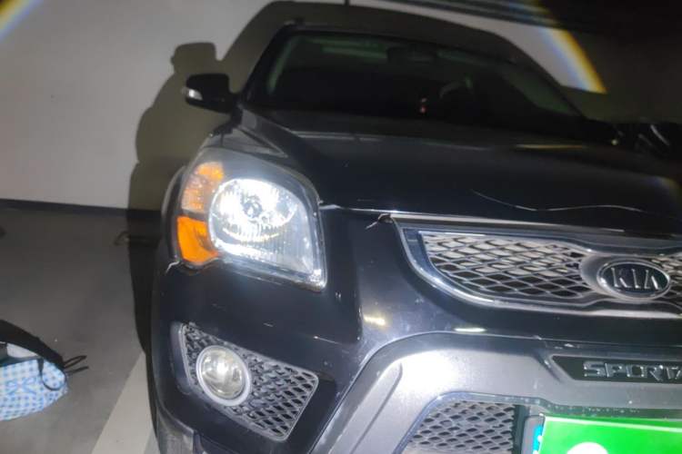 Used Kia Sportage 2012 2.0L Manual Two-Wheel Drive GLS Right Front Headlight