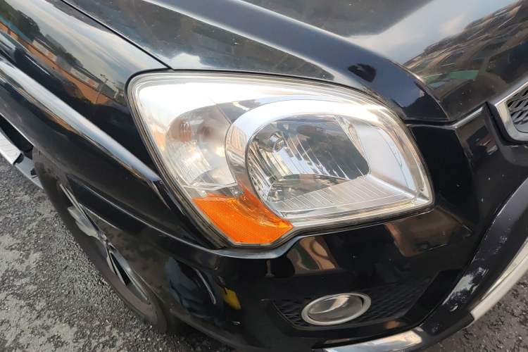 Used Kia Sportage 2012 2.0L Automatic Two-Wheel Drive GLS Right Front Headlight