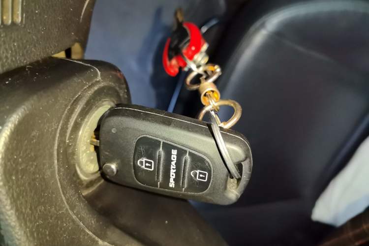 Used Kia Sportage 2012 2.0L Automatic Two-Wheel Drive GLS Vehicle Key