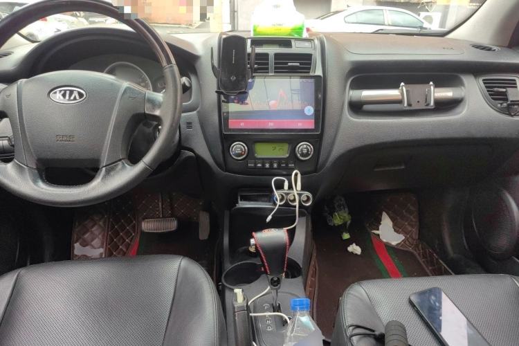 Used Kia Sportage 2012 2.0L Automatic Two-Wheel Drive GLS Center Console