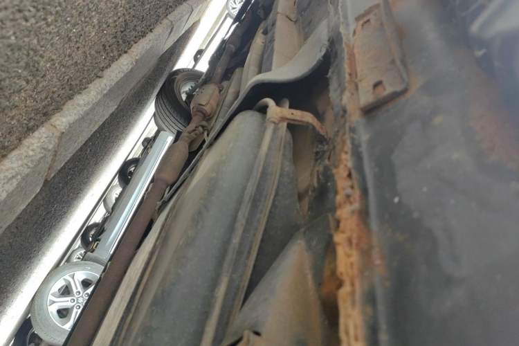 Used Kia Sportage 2012 2.0L Automatic Two-Wheel Drive GLS Chassis Rear Left