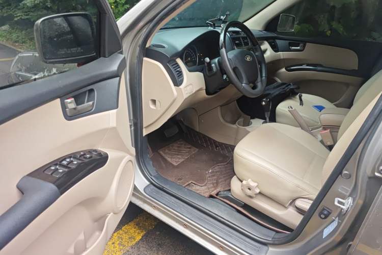 Used Kia Sportage 2012 2.0L Automatic Two-Wheel Drive GL Trim Driver Seat