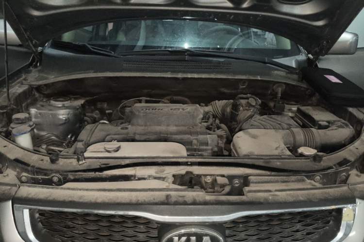 Used Kia Sportage 2012 2.0L Manual Two-Wheel Drive GL Trim Engine Bay