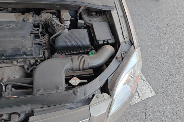 Used Kia Sportage 2012 2.0L Automatic Two-Wheel Drive GLS Engine Bay Left