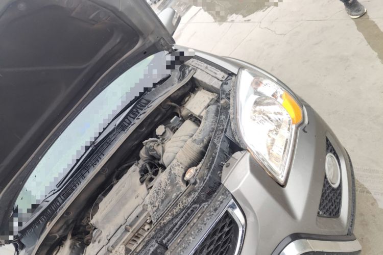 Used Kia Sportage 2012 2.0L Manual Two-Wheel Drive GLS Engine Bay Left