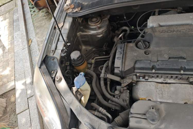 Used Kia Sportage 2012 2.0L Automatic Two-Wheel Drive GLS Engine Bay Right