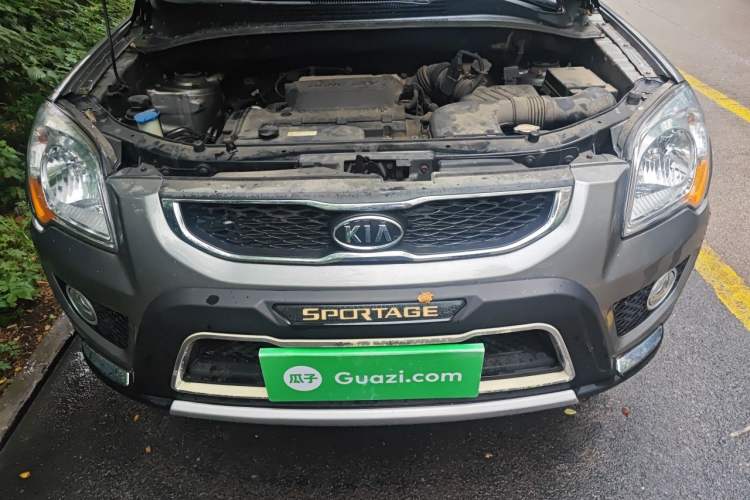 Used Kia Sportage 2012 2.0L Automatic Two-Wheel Drive GL Trim Engine Bay