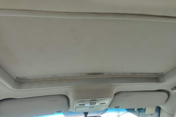 Used Kia Sportage 2012 2.0L Manual Two-Wheel Drive GLS Headliner