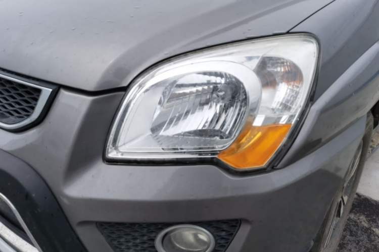 Used Kia Sportage 2012 2.0L Automatic Two-Wheel Drive GLS Left Front Headlight