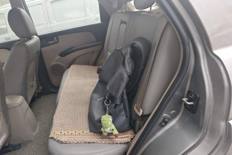 Used Kia Sportage 2012 2.0L Manual Two-Wheel Drive GL Trim Left Rear Seat