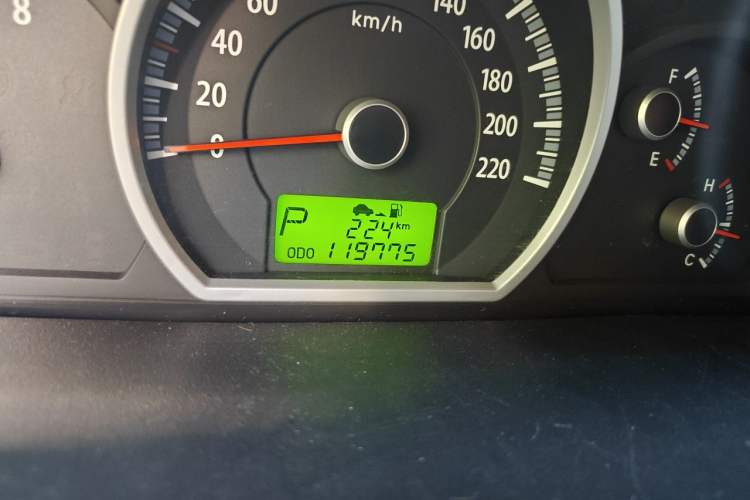 Used Kia Sportage 2012 2.0L Automatic Two-Wheel Drive GLS Odometer Close Up