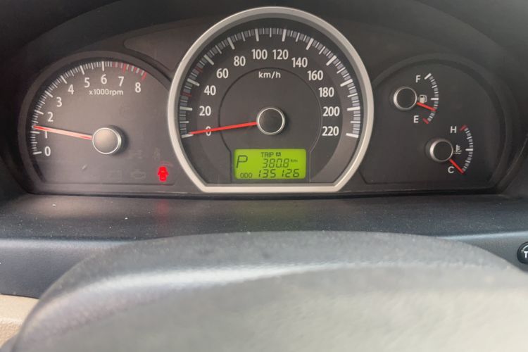 Used Kia Sportage 2012 2.0L Automatic Two-Wheel Drive GL Trim Odometer Close Up