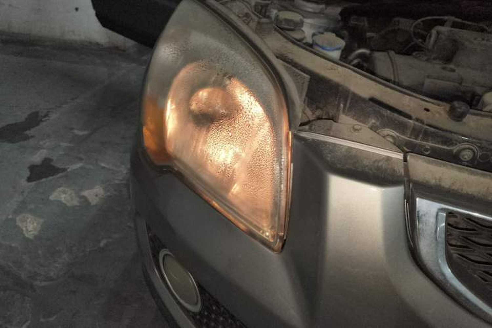 Used Kia Sportage 2012 2.0L Manual Two-Wheel Drive GL Trim Right Front Headlight