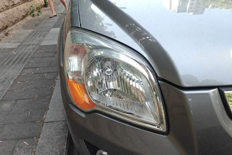 Used Kia Sportage 2012 2.0L Automatic Two-Wheel Drive GLS Right Front Headlight