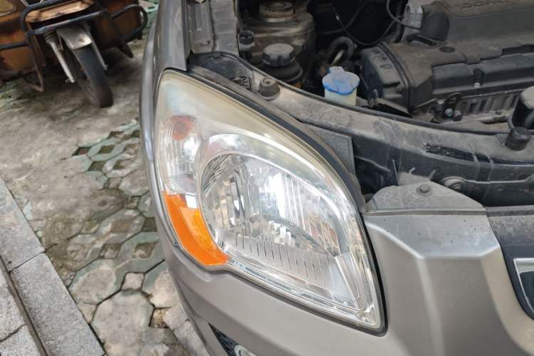 Used Kia Sportage 2012 2.0L Automatic Two-Wheel Drive GLS Right Front Headlight