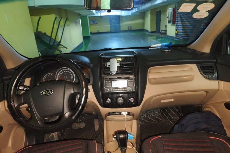 Used Kia Sportage 2012 2.0L Automatic Two-Wheel Drive GL Trim Center Console