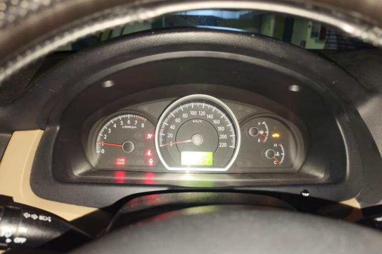 Used Kia Sportage 2012 2.0L Automatic Two-Wheel Drive GL Trim Instrument Cluster