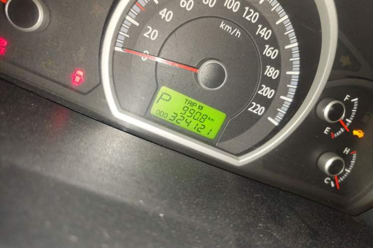 Used Kia Sportage 2012 2.0L Automatic Two-Wheel Drive GL Trim Odometer Close Up