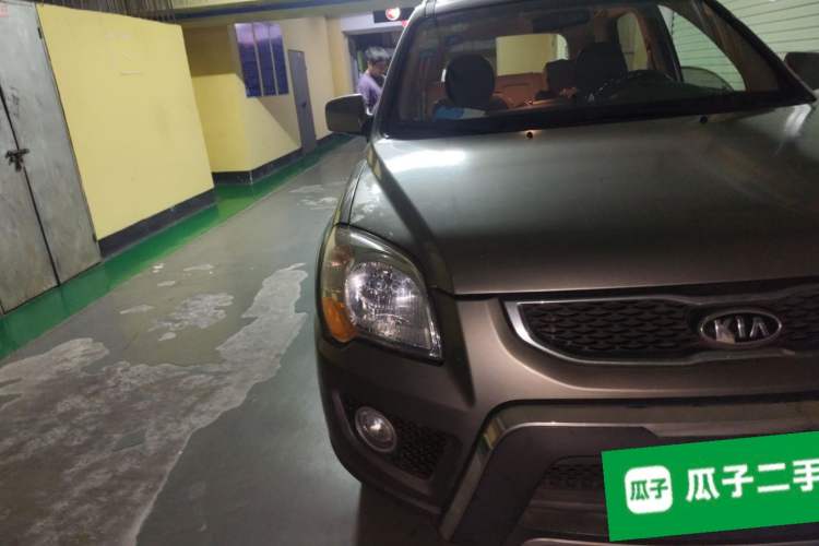 Used Kia Sportage 2012 2.0L Automatic Two-Wheel Drive GL Trim Right Front Headlight